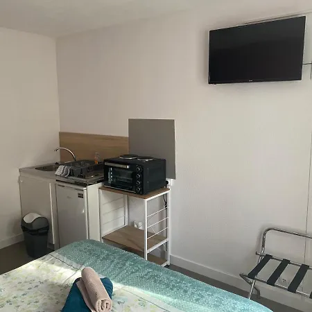 Проживание в семье La Cigale Du Desire Sejour Рьез